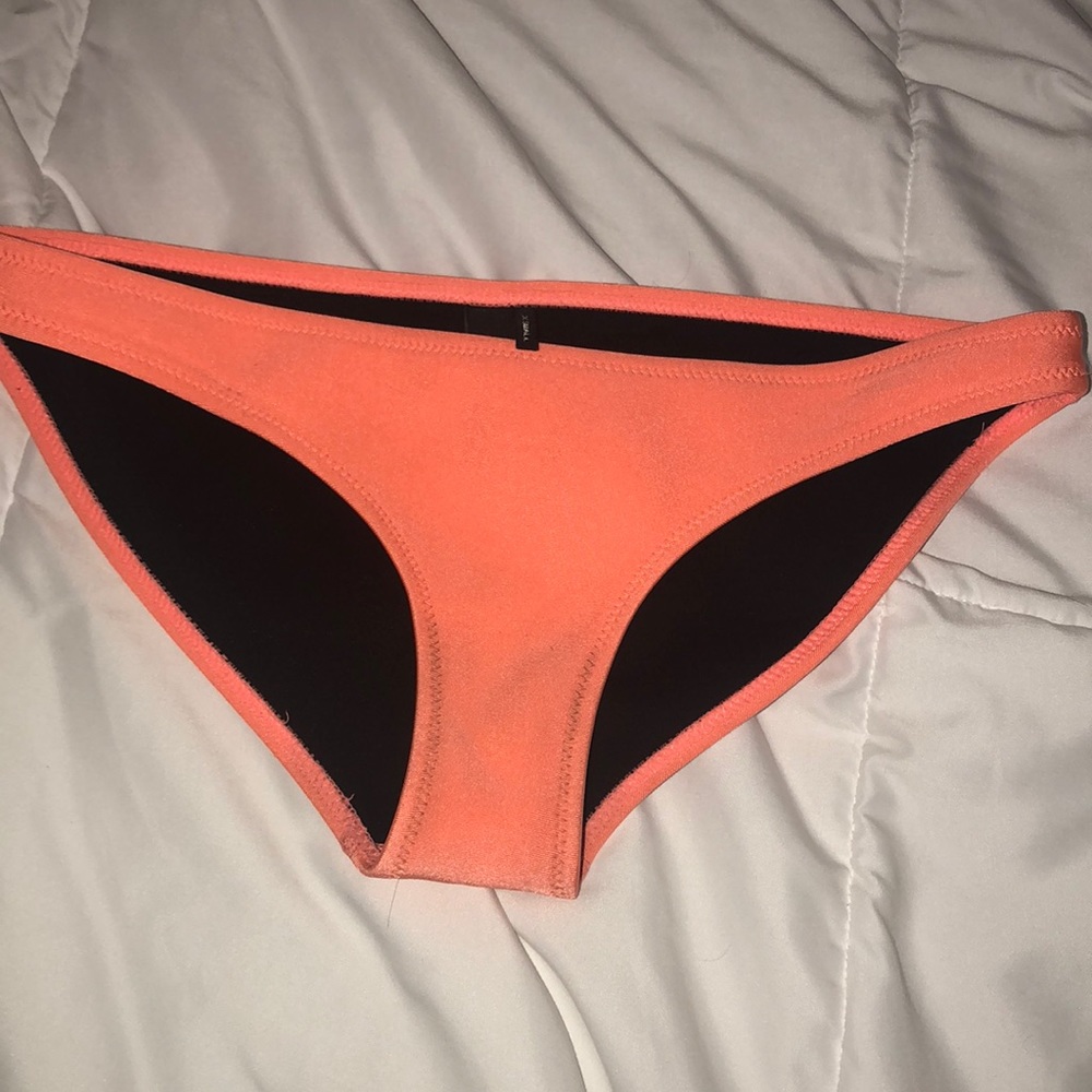 Triangl bikini bottom- regular bum